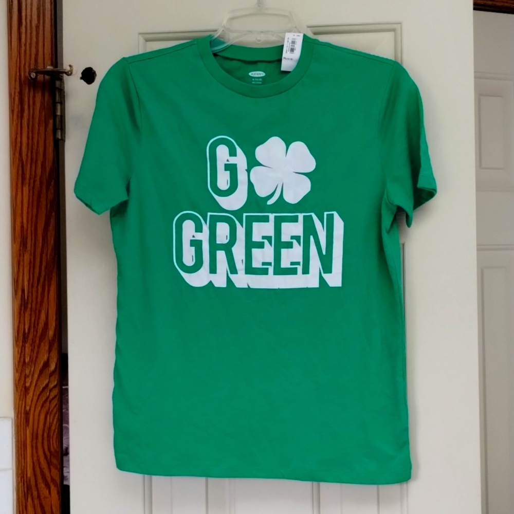 NWT Boy's Old Navy green Tshirt